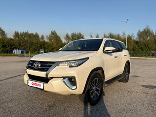 2018 Toyota Fortuner II, белый, 3400000 рублей, вид 1