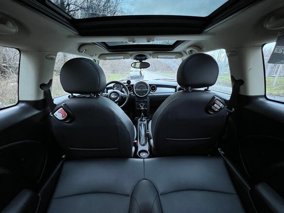 2010 Mini Hatch Cooper II (R56) Рестайлинг, чёрный, 950000 рублей - вид 13