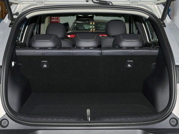 2026 Changan Qiyuan Q05 51.9 kWh II, серебристый, 2328000 рублей - вид 38