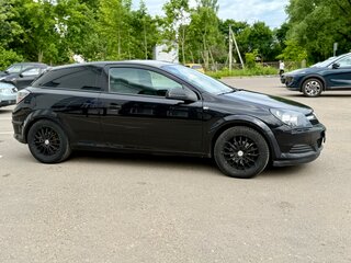 2010 Opel Astra GTC H Рестайлинг, чёрный, 400000 рублей, вид 4