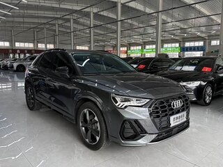 2023 Audi Q3 35 TFSI II (F3), серебристый, 2400000 рублей, вид 3