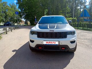 2017 Jeep Grand Cherokee IV (WK2) Рестайлинг, белый, 3300000 рублей, вид 3