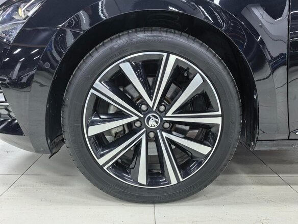 2023 Skoda Superb III Рестайлинг, чёрный - вид 9