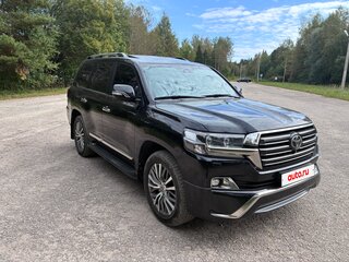 2017 Toyota Land Cruiser 200 Series Рестайлинг 2, чёрный, 5440000 рублей, вид 3