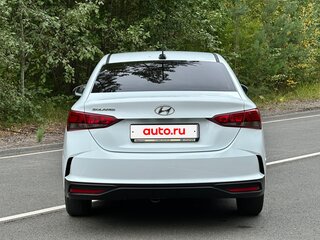 2020 Hyundai Solaris II Рестайлинг, белый, 920000 рублей, вид 5