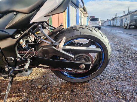 2011 Suzuki GSR 750, белый, 550000 рублей, вид 4