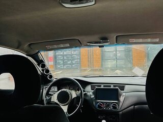 2005 Mitsubishi Lancer IX Рестайлинг, белый, 700000 рублей, вид 4