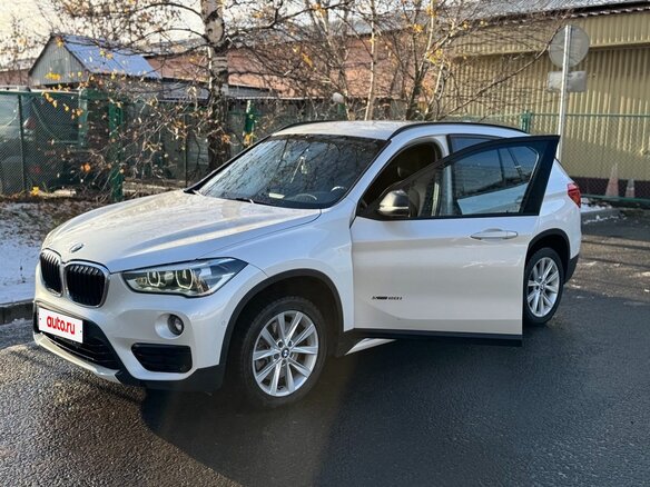 2017 BMW X1 20i xDrive II (F48), белый, 2400000 рублей - вид 27
