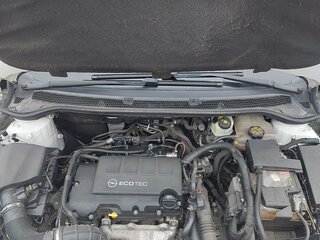 2013 Opel Astra J Рестайлинг, белый, 700000 рублей, вид 5
