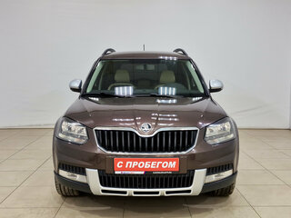 2016 Skoda Yeti I Рестайлинг, коричневый, 825000 рублей, вид 2