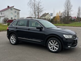 2019 Volkswagen Tiguan II, чёрный, 2450000 рублей, вид 2