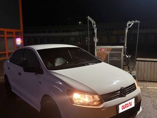 2012 Volkswagen Polo V, белый, 410000 рублей, вид 2