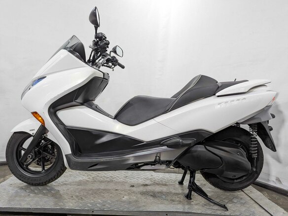 2012 Honda Forza, белый, 335000 рублей - вид 2
