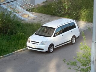 2000 Mitsubishi Dion I, белый, 390000 рублей, вид 3