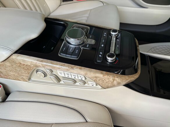 2018 Genesis G90 Limousine I, чёрный - вид 16