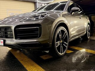 2020 Porsche Cayenne S III, серый, 6300000 рублей, вид 3