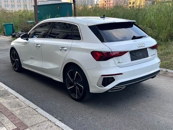 2022 Audi A3 Sportback 35 TFSI IV (8Y), белый, 2150000 рублей - вид 5