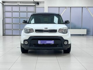 2017 Kia Soul II Рестайлинг, белый, 1650000 рублей, вид 2