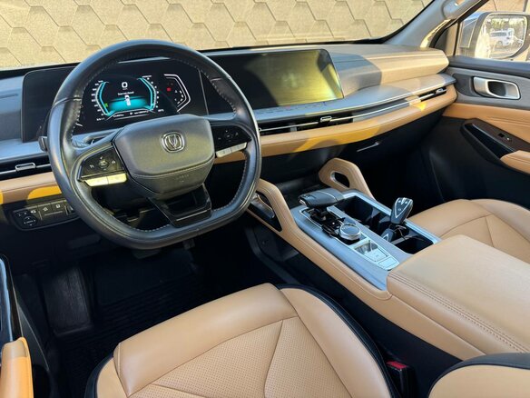 2023 Changan Hunter Plus, серый - вид 9