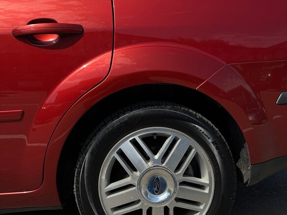 2006 Ford Focus II, красный, 550000 рублей - вид 11