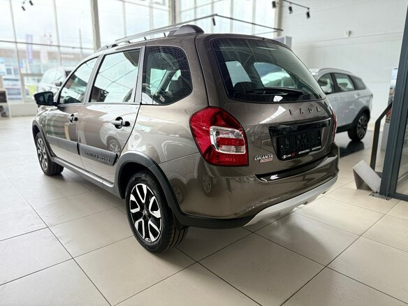 2025 Lada (ВАЗ) Granta Cross I Рестайлинг, коричневый, 1226000 рублей - вид 2