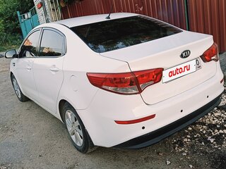 2016 Kia Rio III Рестайлинг, белый, 549000 рублей, вид 3