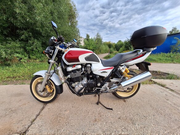 2000 Honda CB 1300, белый, 370000 рублей - вид 2
