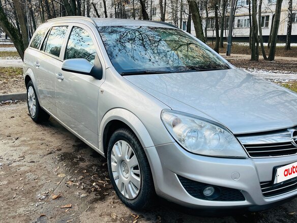 2009 Opel Astra H Рестайлинг, серебристый, 579000 рублей - вид 4