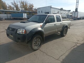 2012 Nissan NP300, серебристый, 820000 рублей, вид 1