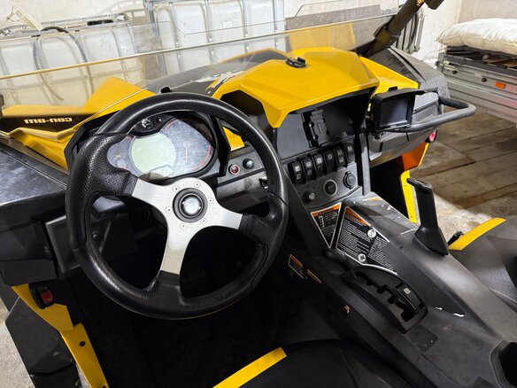 2014 BRP Can-Am Maverick 1000R, жёлтый, 1350000 рублей - вид 6