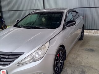 2011 Hyundai Sonata VI (YF), серебристый, 850000 рублей, вид 1