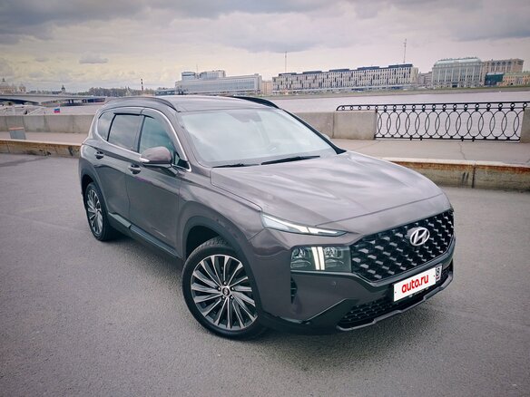 2021 Hyundai Santa Fe IV Рестайлинг, коричневый, 3210000 рублей - вид 1