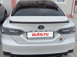 2021 Toyota Camry VIII (XV70), белый, 3300000 рублей, вид 4