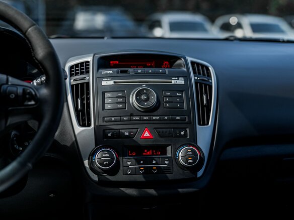 2011 Kia Ceed I Рестайлинг, белый - вид 6