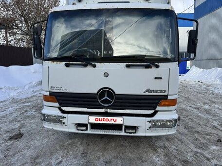 1999 Mercedes-Benz Atego, белый, 1300000 рублей, вид 1