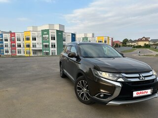2017 Mitsubishi Outlander III Рестайлинг 2, коричневый, 2165000 рублей, вид 2