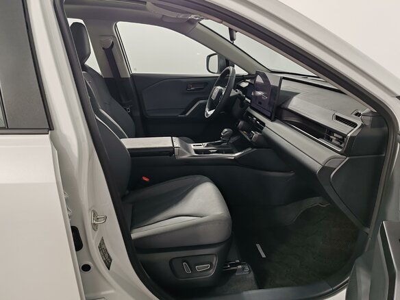 2026 Toyota RAV4 VI (XA60), белый, 4590000 рублей - вид 18