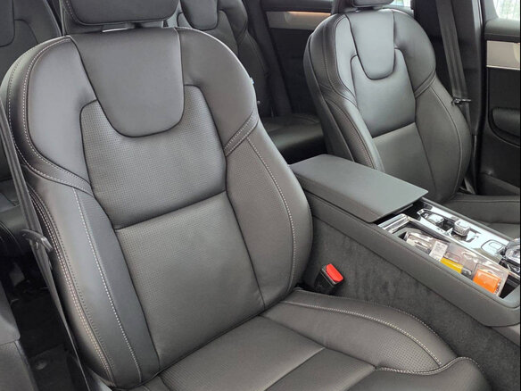 2026 Volvo XC90 B6 II Рестайлинг 2, чёрный, 9490000 рублей - вид 12