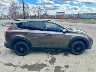 2017 Toyota RAV4 IV (XA40) Рестайлинг, коричневый, 2500000 рублей, вид 4