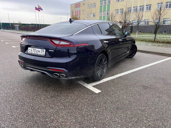 2018 Kia Stinger I, синий, 2750000 рублей - вид 16