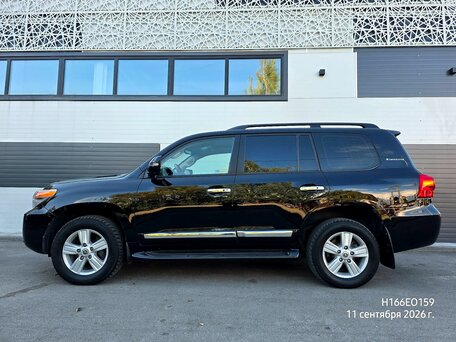 2013 Toyota Land Cruiser 200 Series Рестайлинг 1, чёрный, 4430000 рублей, вид 5