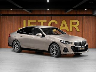 2024 BMW 5 серии 520d xDrive VIII (G60/G61/G68), серый, 8650000 рублей, вид 3