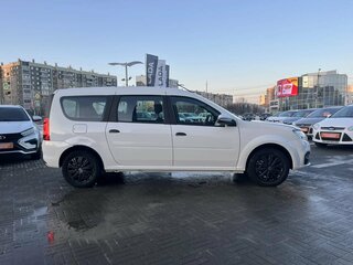 2024 Lada (ВАЗ) Largus I Рестайлинг, белый, 1199000 рублей, вид 3