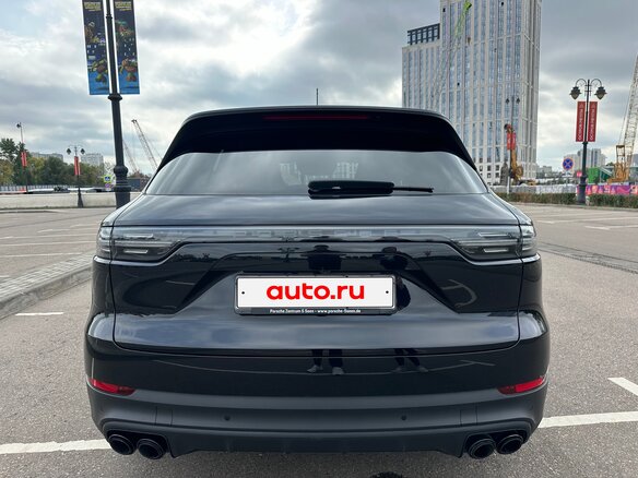 2020 Porsche Cayenne S III, чёрный, 6300000 рублей - вид 6