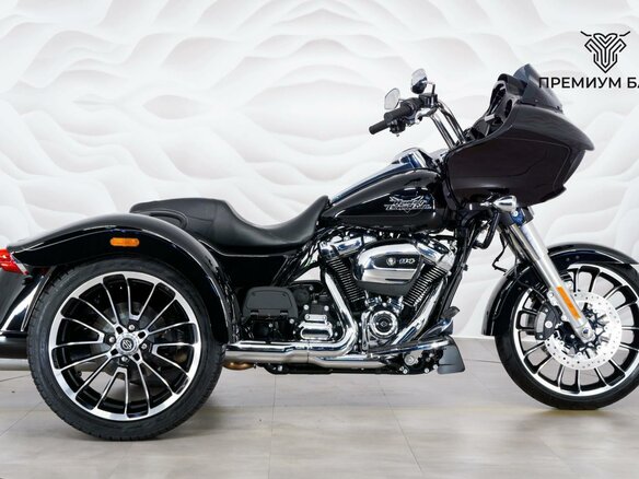 2022 Harley-Davidson Road Glide 3, чёрный, 4499000 рублей