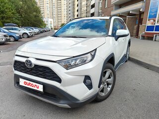 2020 Toyota RAV4 V (XA50), белый, 3100000 рублей, вид 1