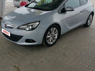 2012 Opel Astra GTC J Рестайлинг, белый, 850000 рублей, вид 1