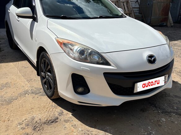 2011 Mazda 3 II (BL) Рестайлинг, белый - вид 2