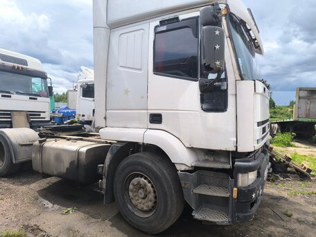 2001 Iveco EuroTech, белый, 450000 рублей, вид 2