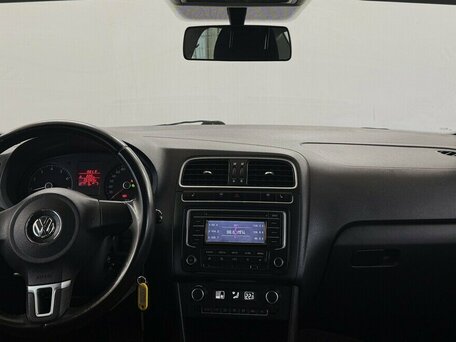2013 Volkswagen Polo V, серебристый, 890000 рублей, вид 5